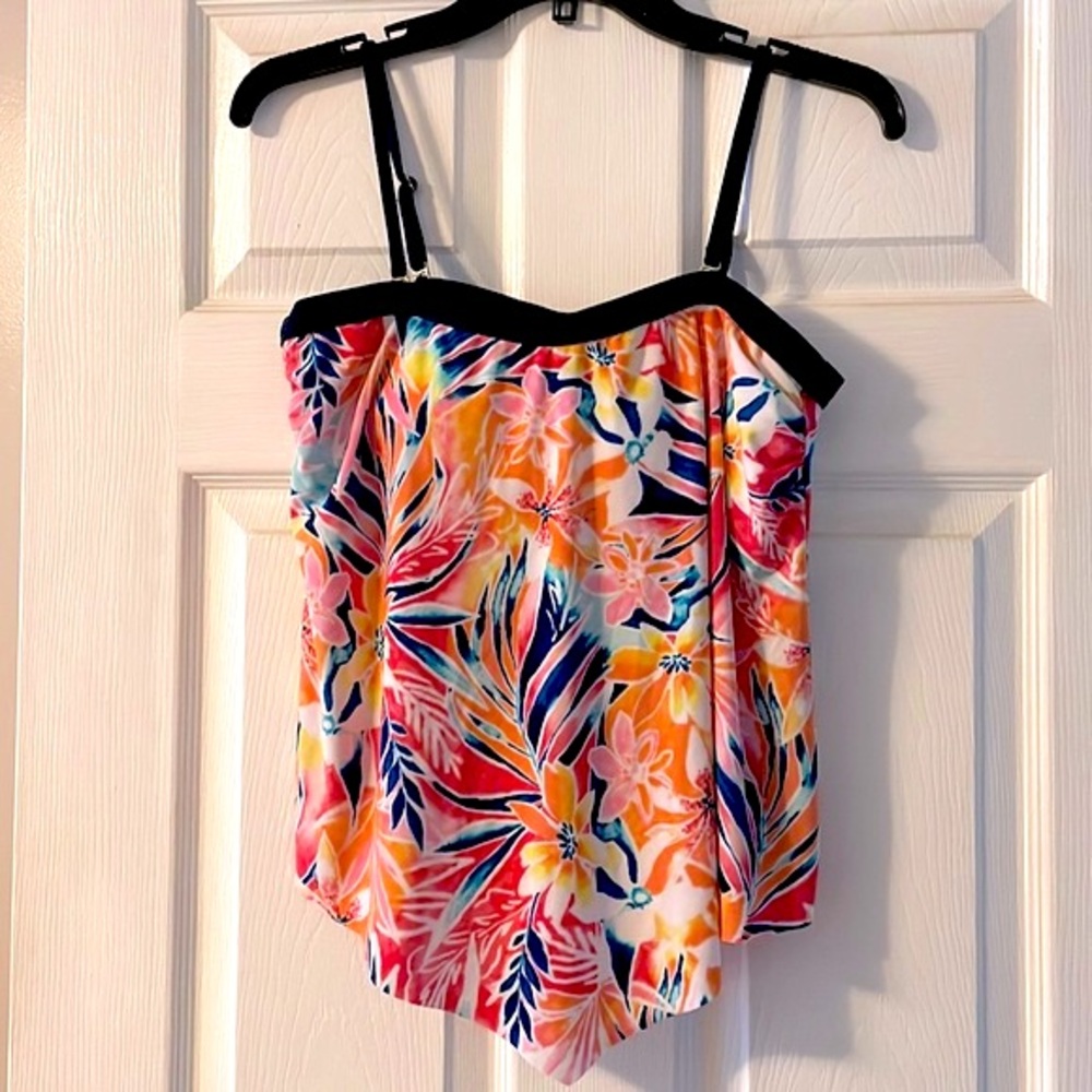 Sonnet Shores Tankini Swimsuit Top, size 6